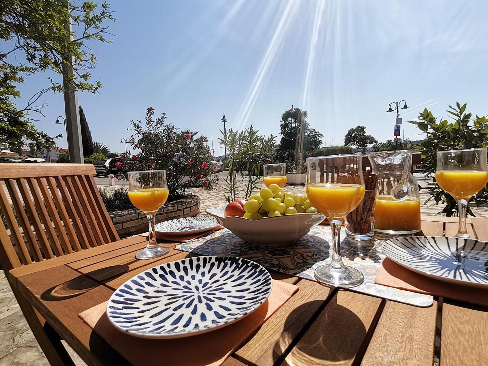Charming Traditional Townhouse - Holiday Home Kata يزيرا المظهر الخارجي الصورة