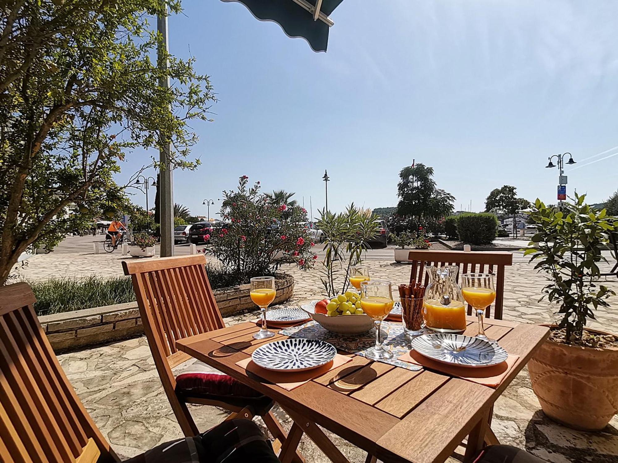 Charming Traditional Townhouse - Holiday Home Kata يزيرا المظهر الخارجي الصورة